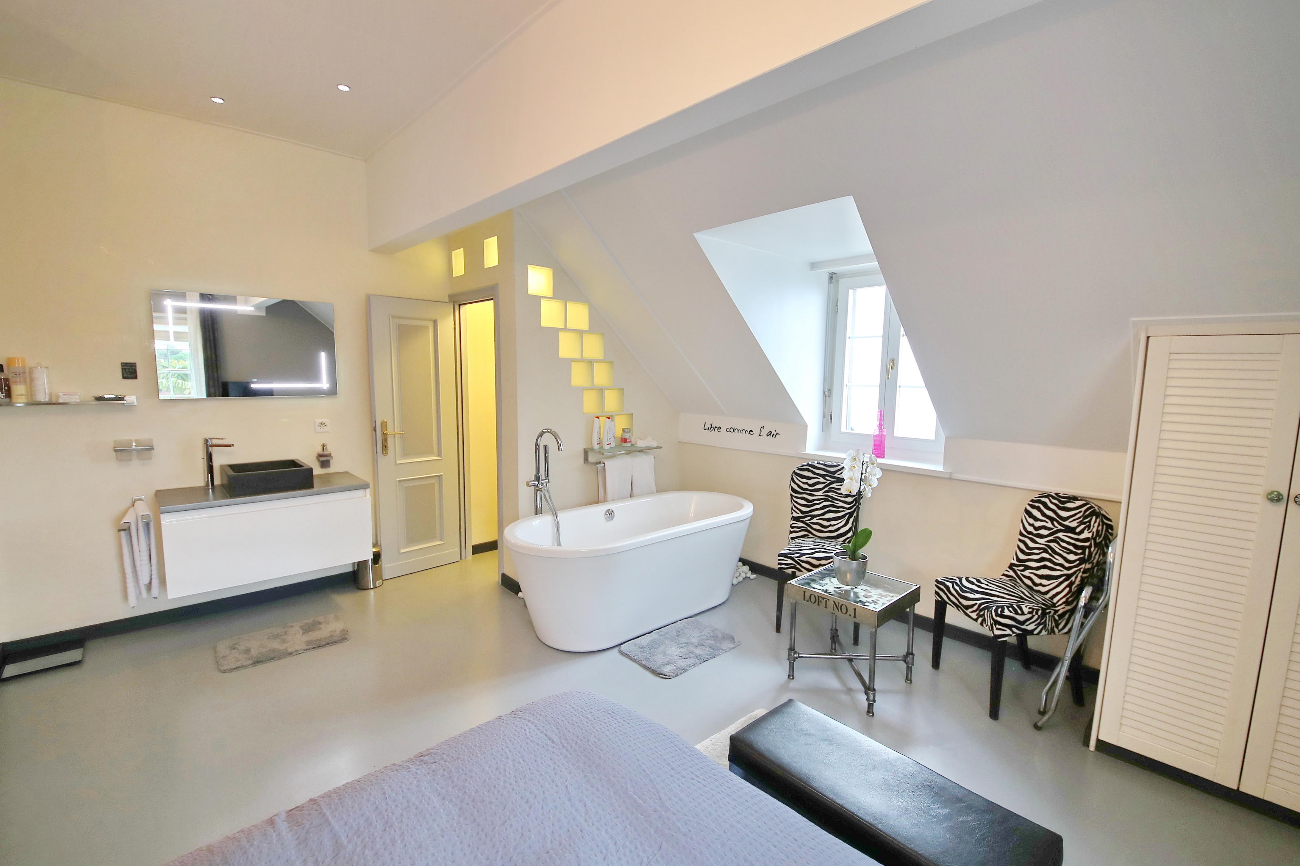 B&B | Corseaux Beach - Zimmer 04 - Bad